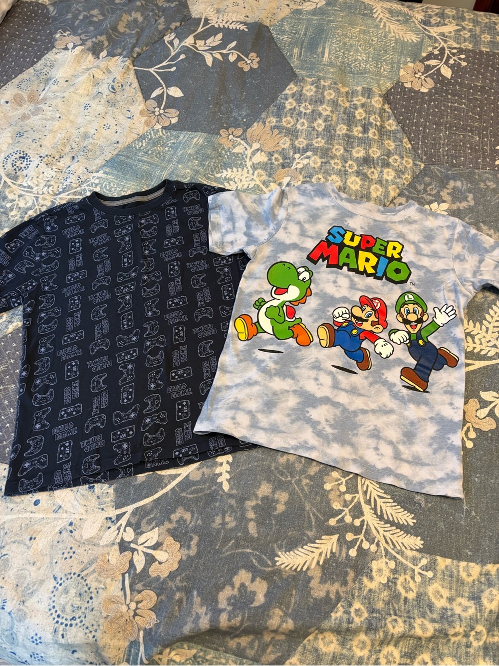 Old Navy Graphic Tee Bundle